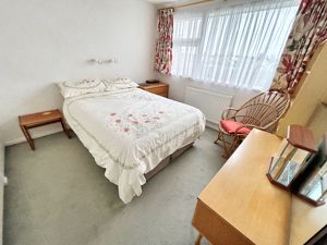 Bedroom- click for photo gallery